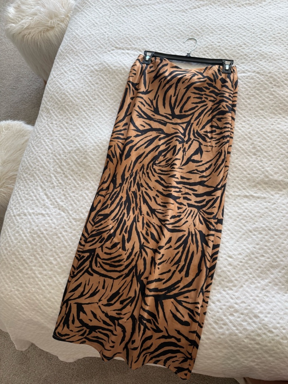 Vici NEW tiger print midi skirt